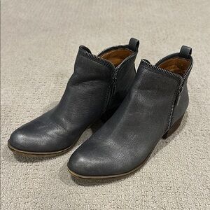 Lucky Brand Metallic Gray Boots Size 8.5